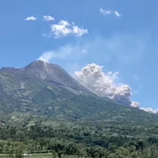 Gunung Merapi Erupsi Masyarakat Diminta Untuk Tetap Waspada