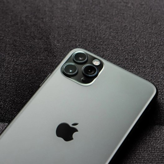 Informasi lengkap mengenai harga tersebut diketahui pada bulan Mei 2023, harga iPhone 11 Pro Max turun sekitar Rp 5 juta.